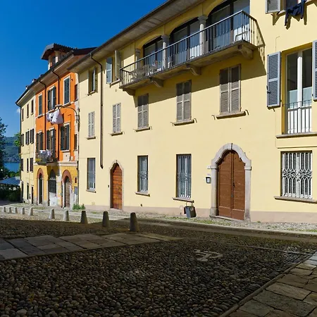 Loggia Degli Innocenti Leonardo - 2-room-flat