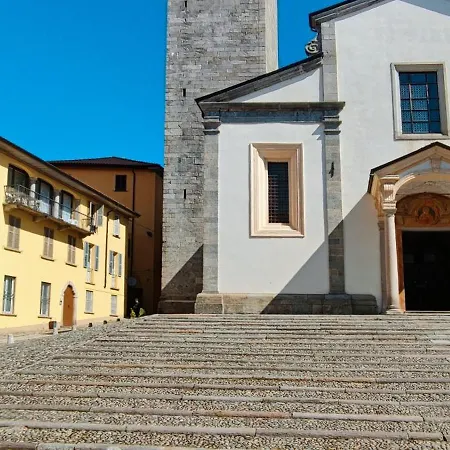 Loggia Degli Innocenti Leonardo - 2-room-flat アパート