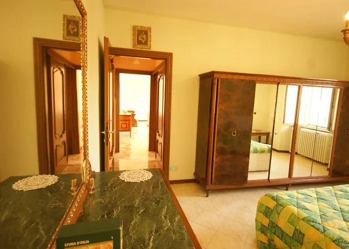 Loggia Degli Innocenti Leonardo - 2-room-flat * Verbania