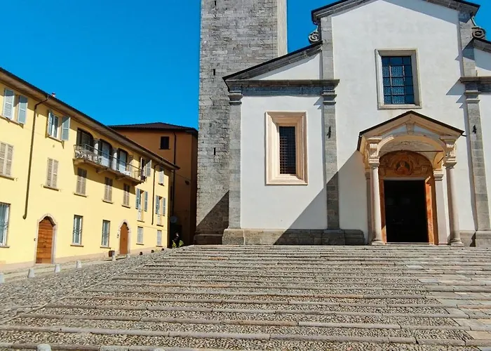 Loggia Degli Innocenti Leonardo - 2-room-flat Appartement